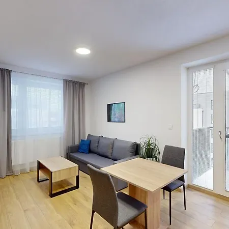 Salan Apartment *